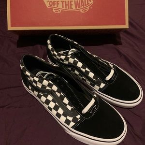 VANS- WARD (Checkered) Black/True White BNWT
